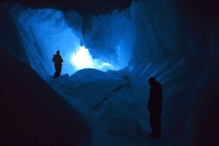 Cave systems beneath glaciers in Antartica could hold previously undiscovered life