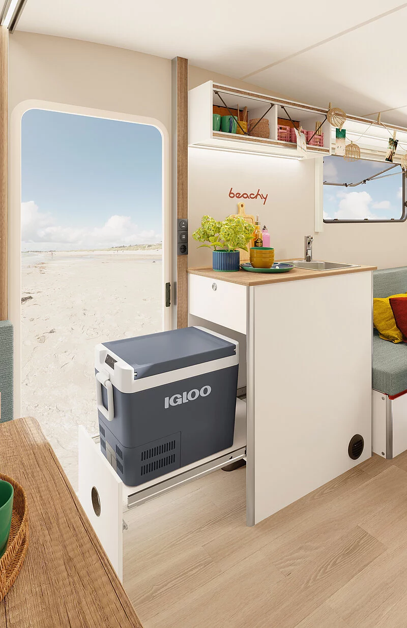 Slide-out 39-L electric fridge box