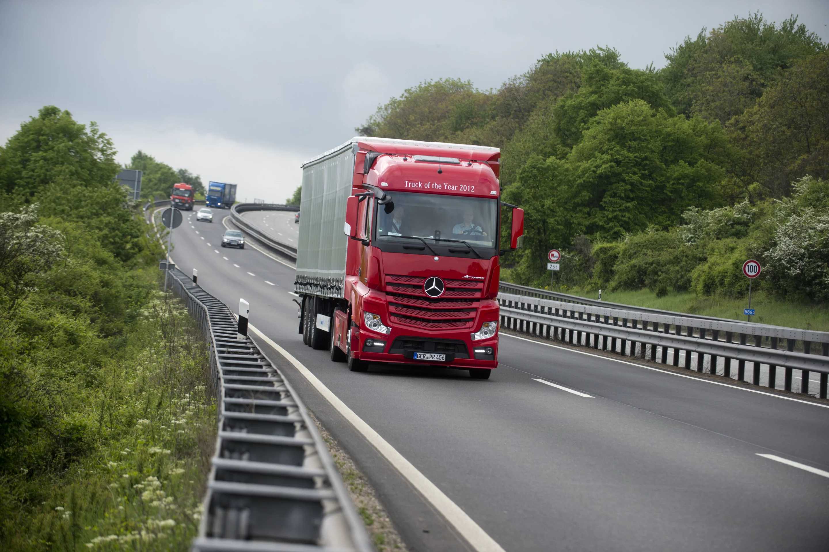 Daimler's new GPS-based Predictive Power Control system automatically shifts trucks into lower gears as they approach hills