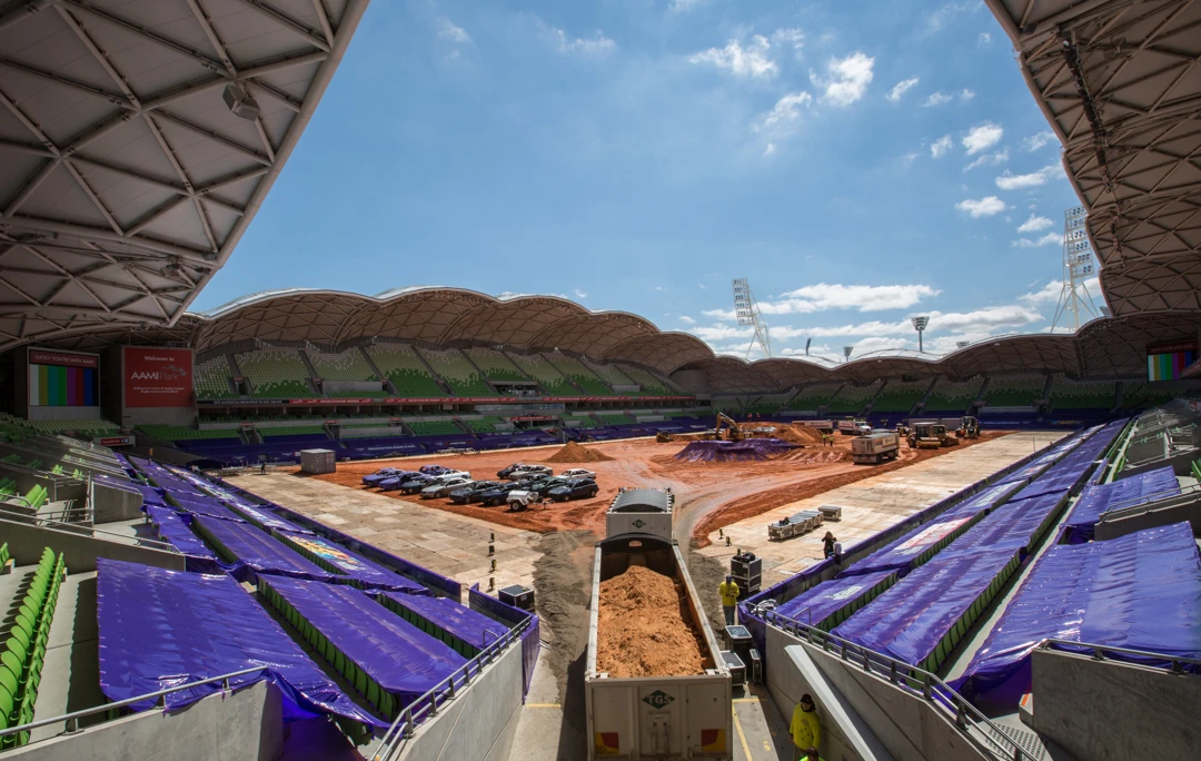 Another truckload of dirt arrives to prepare the Monster Jam arena (Photo: Noel McKeegan/Gizmag.com)