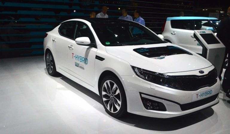 Kia shows the Optima T-Hybrid at the 2014 Paris Motor Show (Photo: C.C. Weiss/Gizmag)