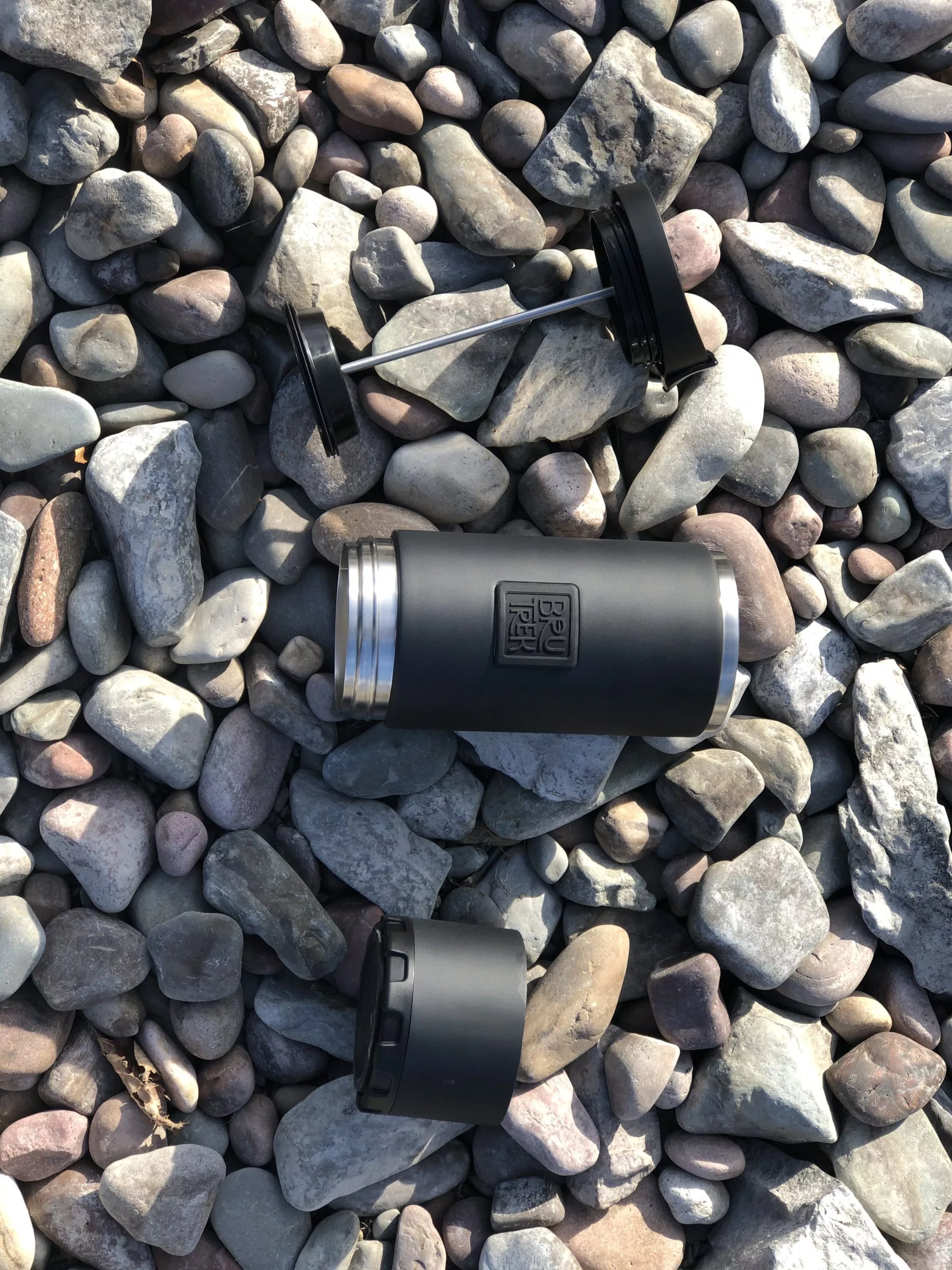 The Planetary Design Ovrlndr includes a removable bottom to easily clean out the grounds