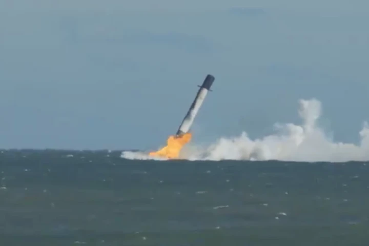 SpaceX's Falcon 9 made a crash landing at sea today