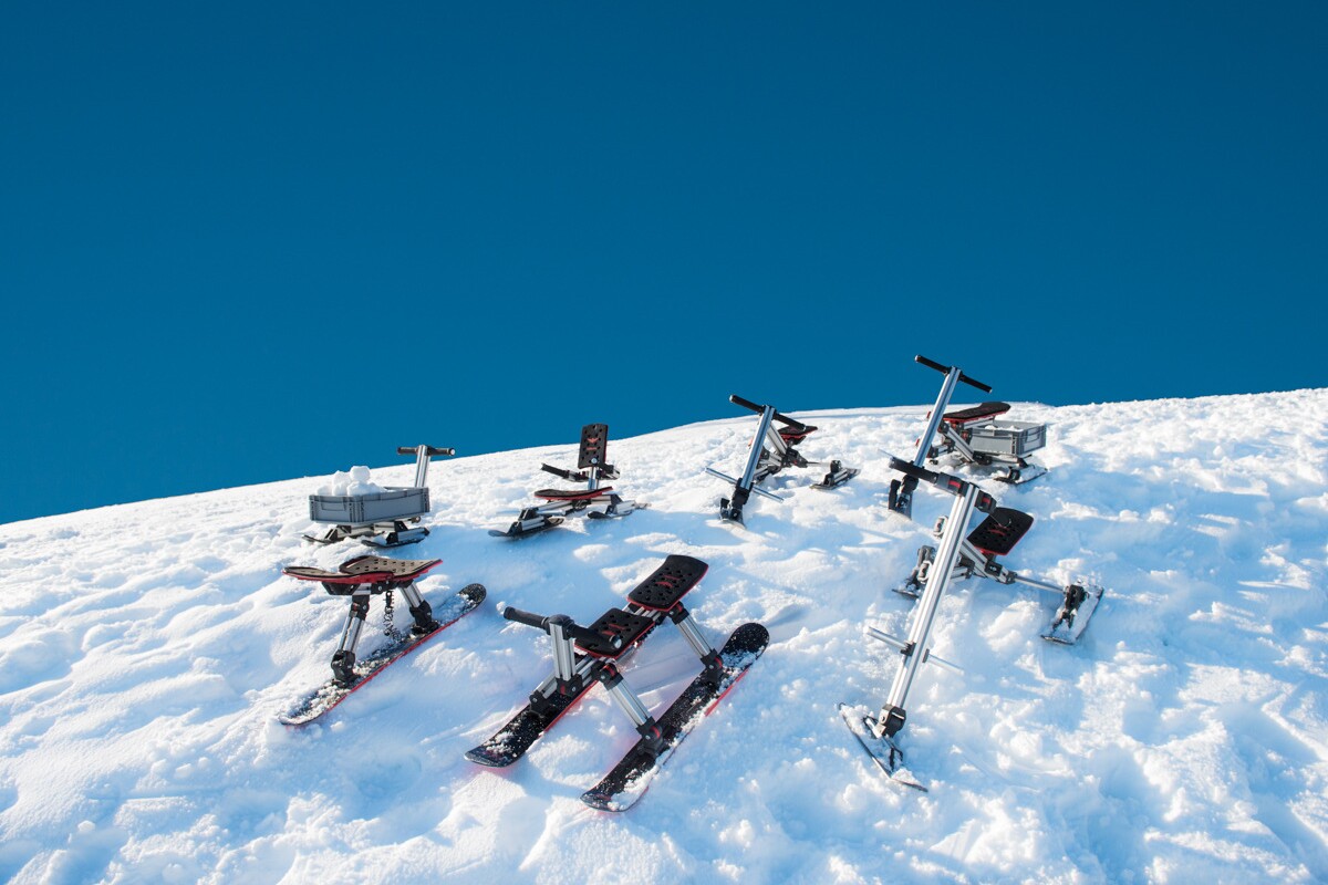Infento puts many tracks in the snow with 8-in-1 sled for all ages