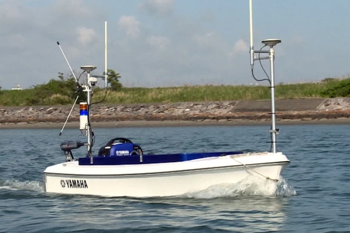 Yamaha's Breeze10 boat can autonomously survey dam and lake beds