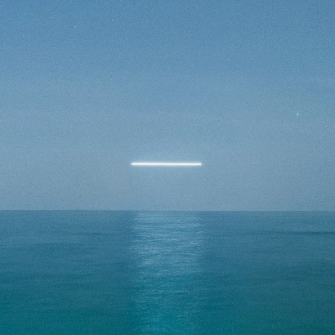 Straight lines – Aeroglyph