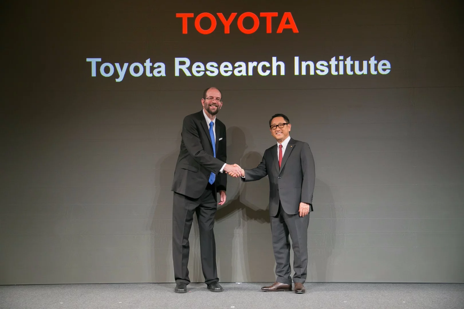 Dr. Gill Pratt (L), CEO of Toyota Research Institute, and Akio Toyoda, President of Toyota Motor Corporation at the TRI announcement