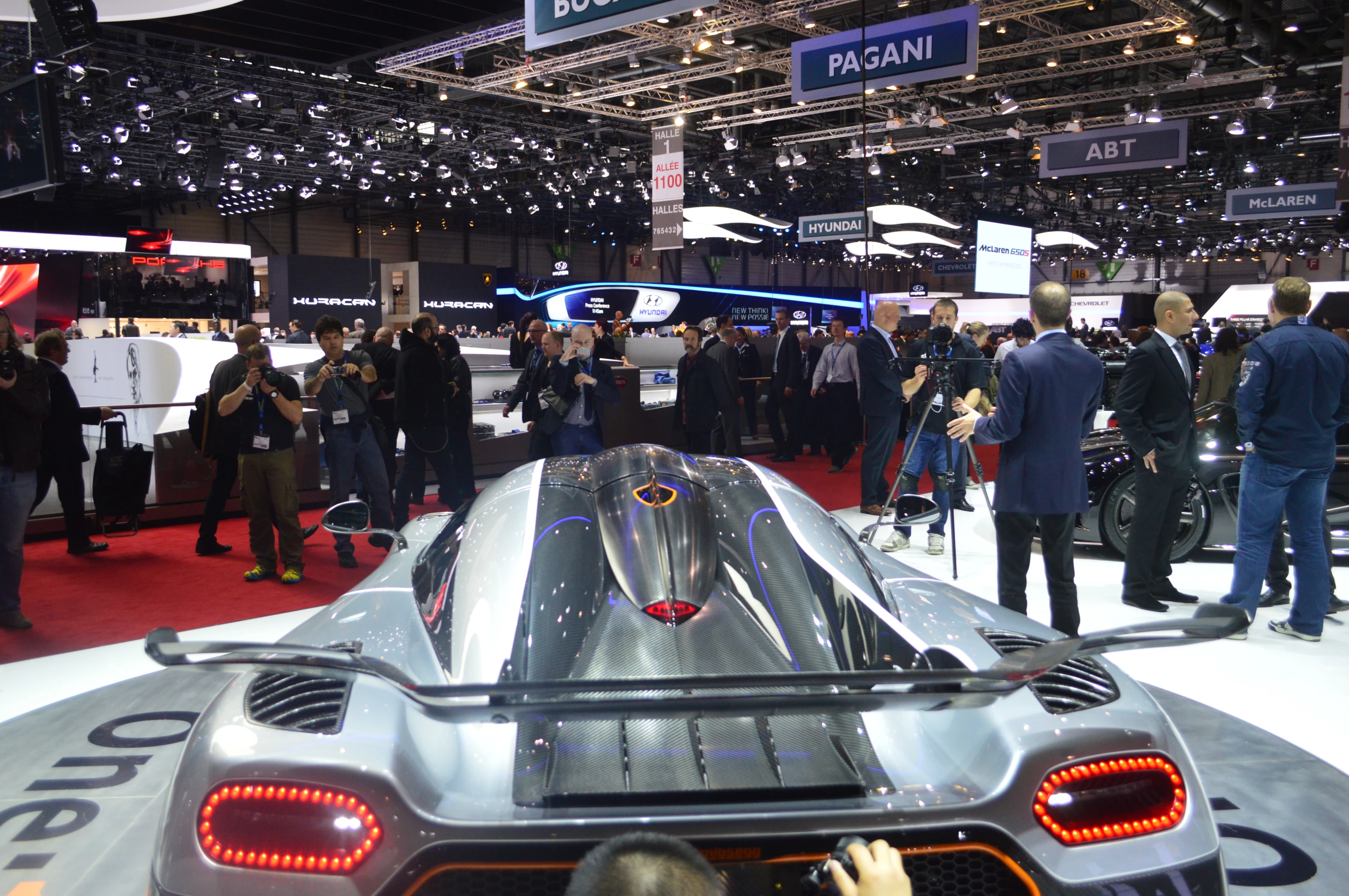 Koenigsegg One:1 – view from above (Photo: CC Weiss/Gizmag.com)