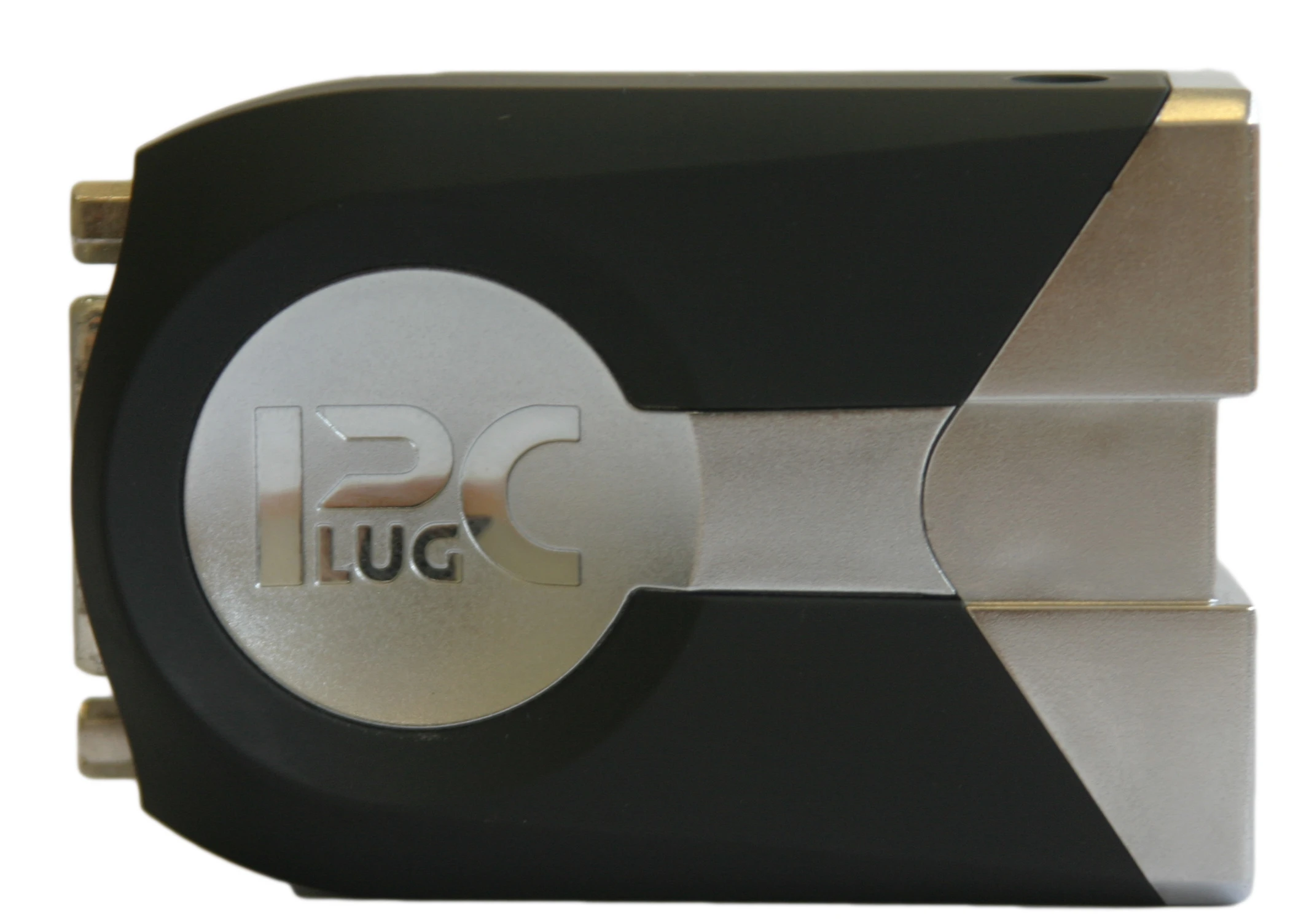 Within its black and metal enclosure sits a 528 MHz RMI 1250 RISC processor (1.8GHz x86 equivalent) which is said to give the user PC-like in-session performance