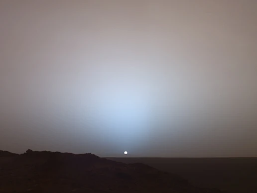 NASA's Mars Exploration Rover Spirit captured this stunning view as the Sun sank below the rim of Gusev crater on Mars(Image: NASA/JPL/Texas A&M/Cornell)