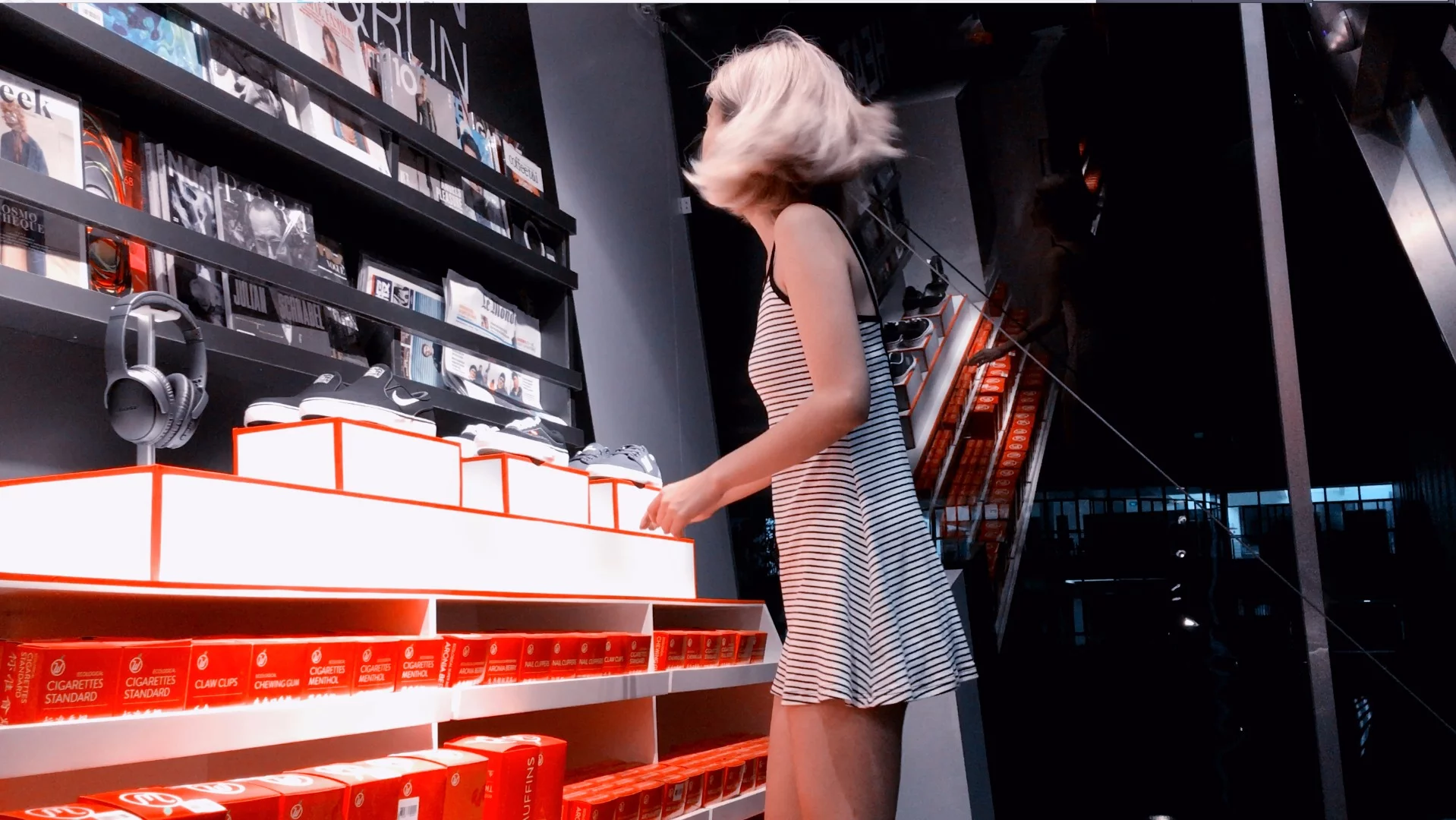 With everything from fruit juice to coffee, fresh bread, and basic groceries, Moby units are designed to operate via the same membership system and corresponding apps as those in its static Wheely247 units