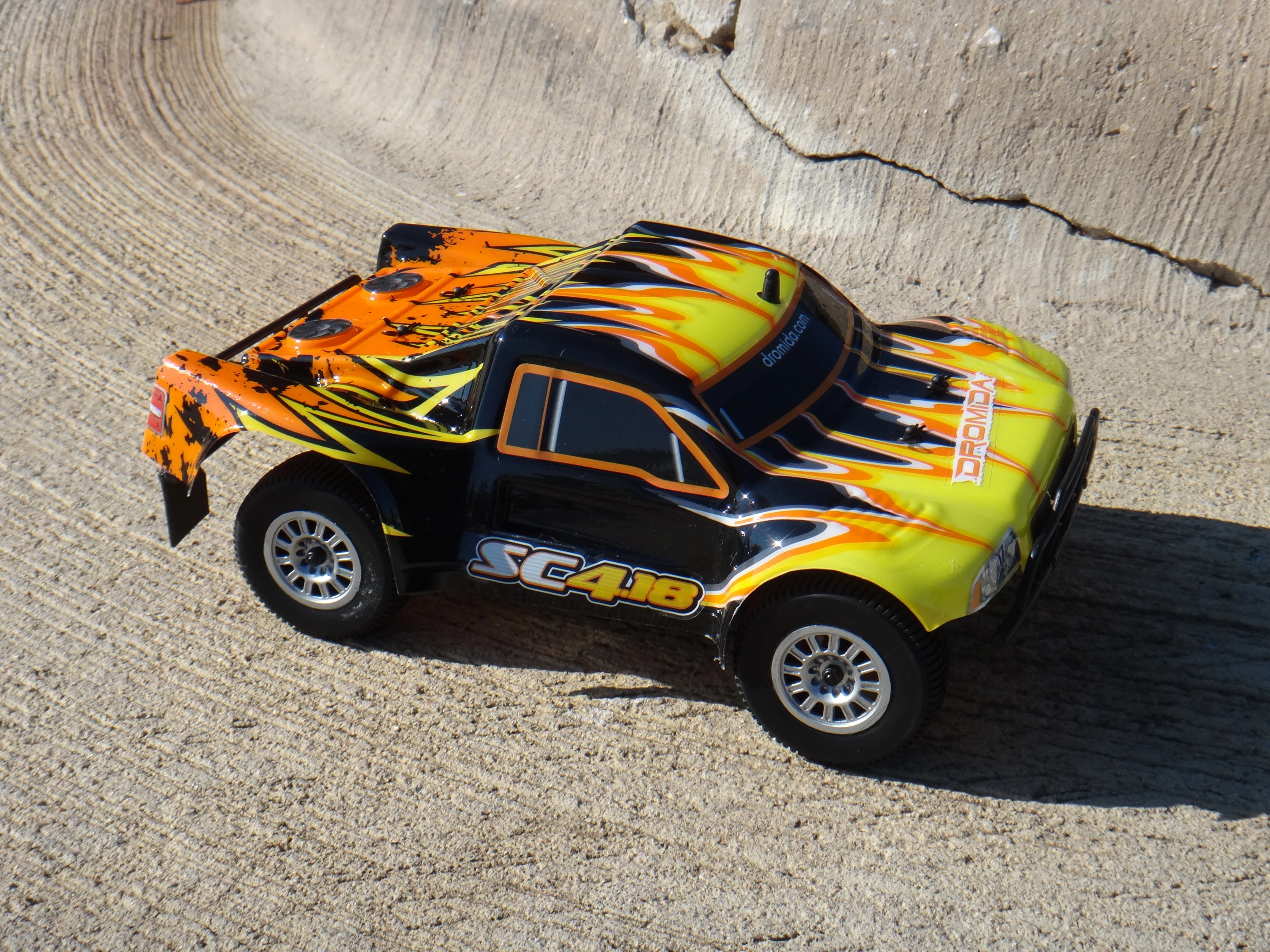 Altogether, I spent about 45 minutes driving around until the battery finally drained, at which point the wheels would only stutter forward a bit before seizing up