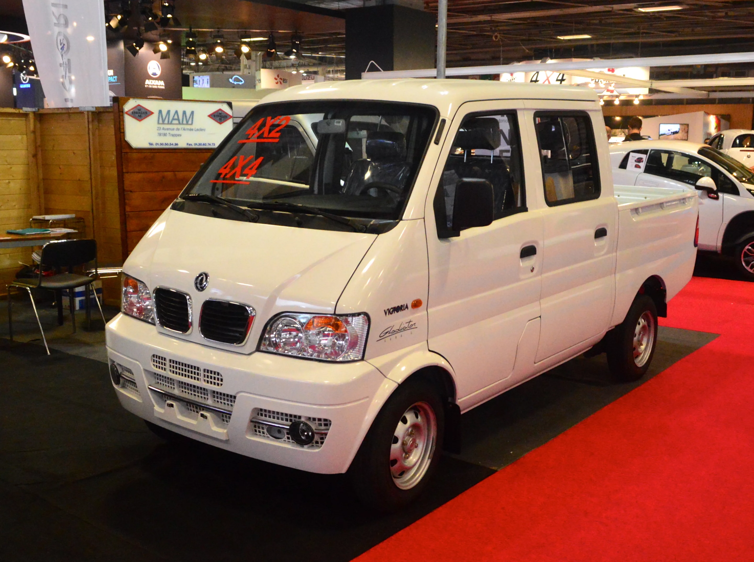 This year's commercial vehicle show may have been over in Hannover, but a few interesting commercial models are on show in Paris (Photo: C.C. Weiss/Gizmag)