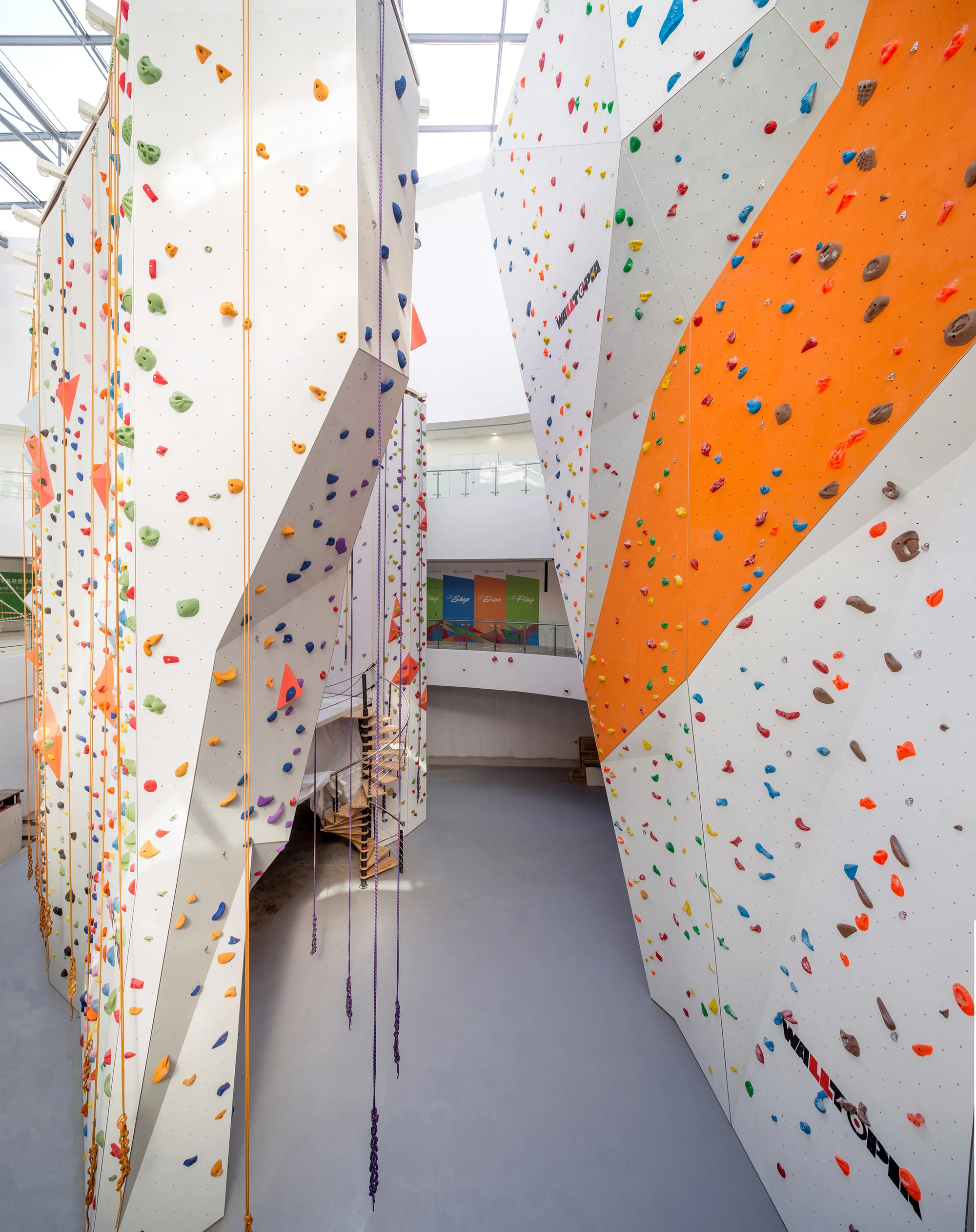 Elsewhere within the huge complex is a 41,000 sq m (441,320 sq ft) retail area which contains a water park and rock-climbing facilities (Photo: DP Architects)