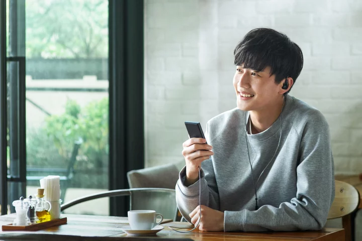 Sony gives high-end audio a (relatively) affordable price tag with the launch of the Walkman NW-306