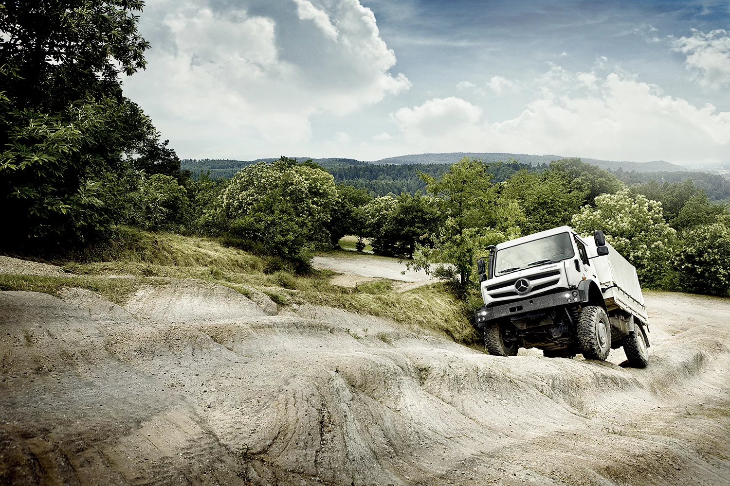 Unimog axles can flex 30 degrees off center axis for extreme off-roading scenarios