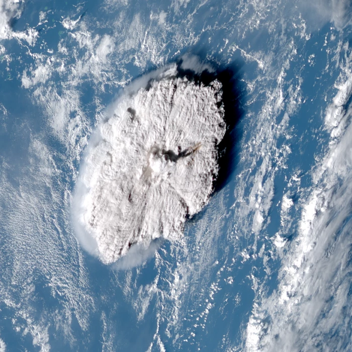 Satellite image of the Hunga-Tonga Hunga-Ha'apai volcano around 50 minutes after its eruption