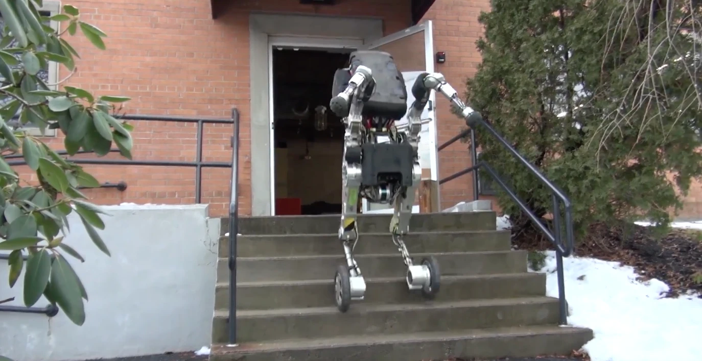 Boston Dynamics latest innovation is Handle, a research robot with extraordinary mobility
