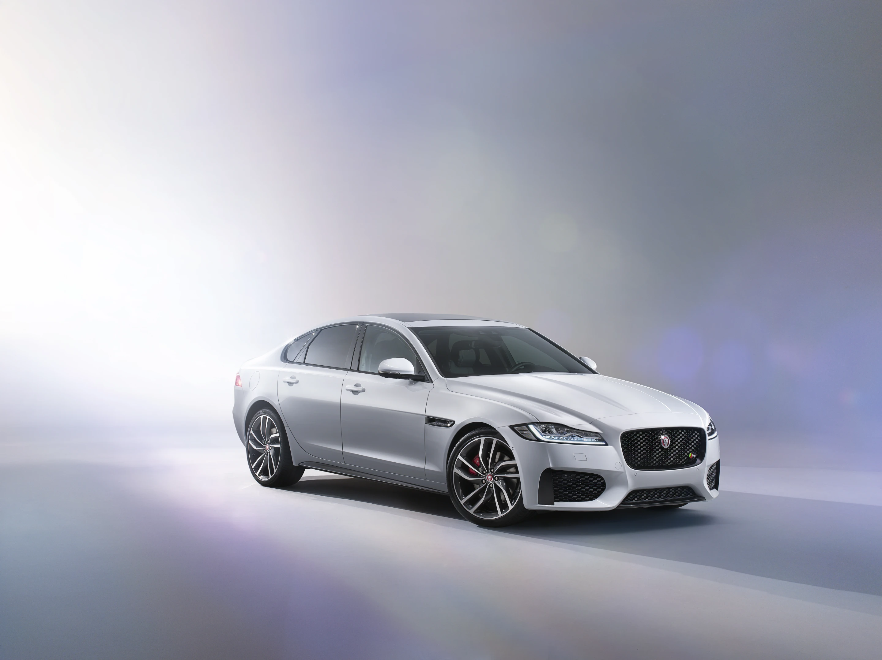 The 2016 Jaguar XF has improved handling