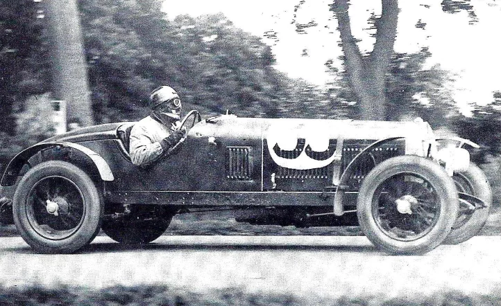 A wonderful Alfa Romeo 6C-1750 Grand Sport, once driven by Russian racing driver and exiled Imperial Guardsman, Boris Ivanowski, was subject to some spirited bidding, and finally sold to a European bidder in the room for €1,184,500 (£893,113). That's Boris winning his class in the Brooklands Double Twelve in this car.
