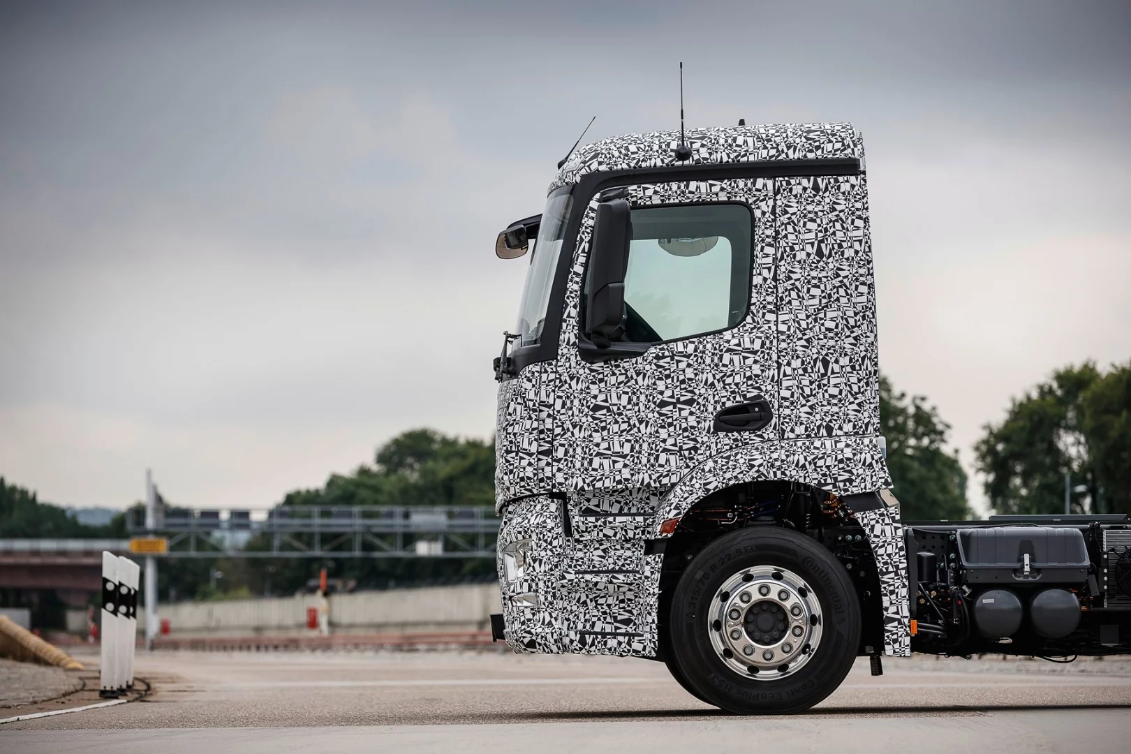 The eTruck was first presented in Stuttgart at the end of July 2016