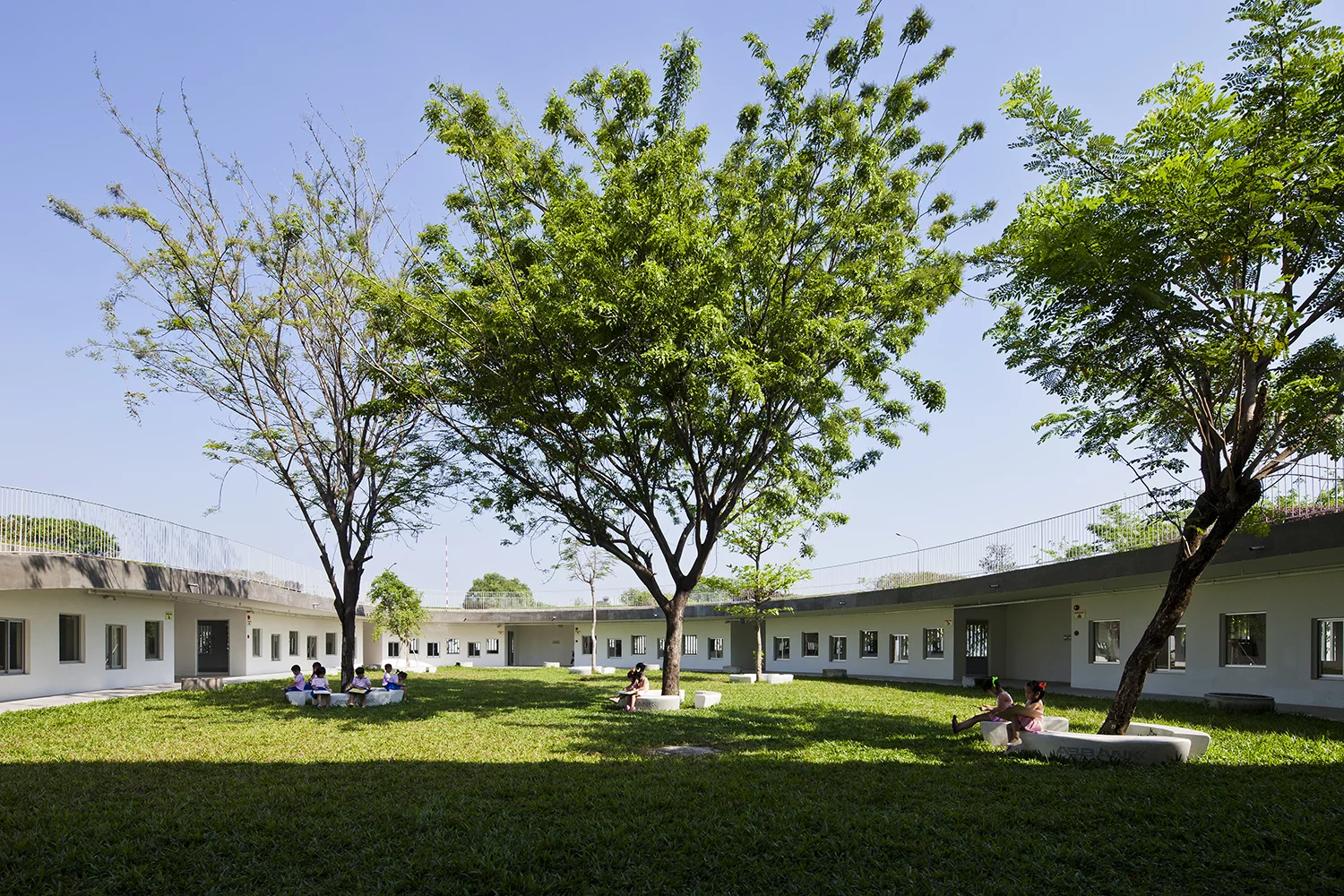 The Farming Kindergarten measures 3,800 sq m (40,902 sq ft) (Photo: Hiroyuki Oki)