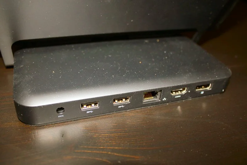 A power socket and other connection sockets are available on the rear of the dock (Photo: Stu Robarts/Gizmag)