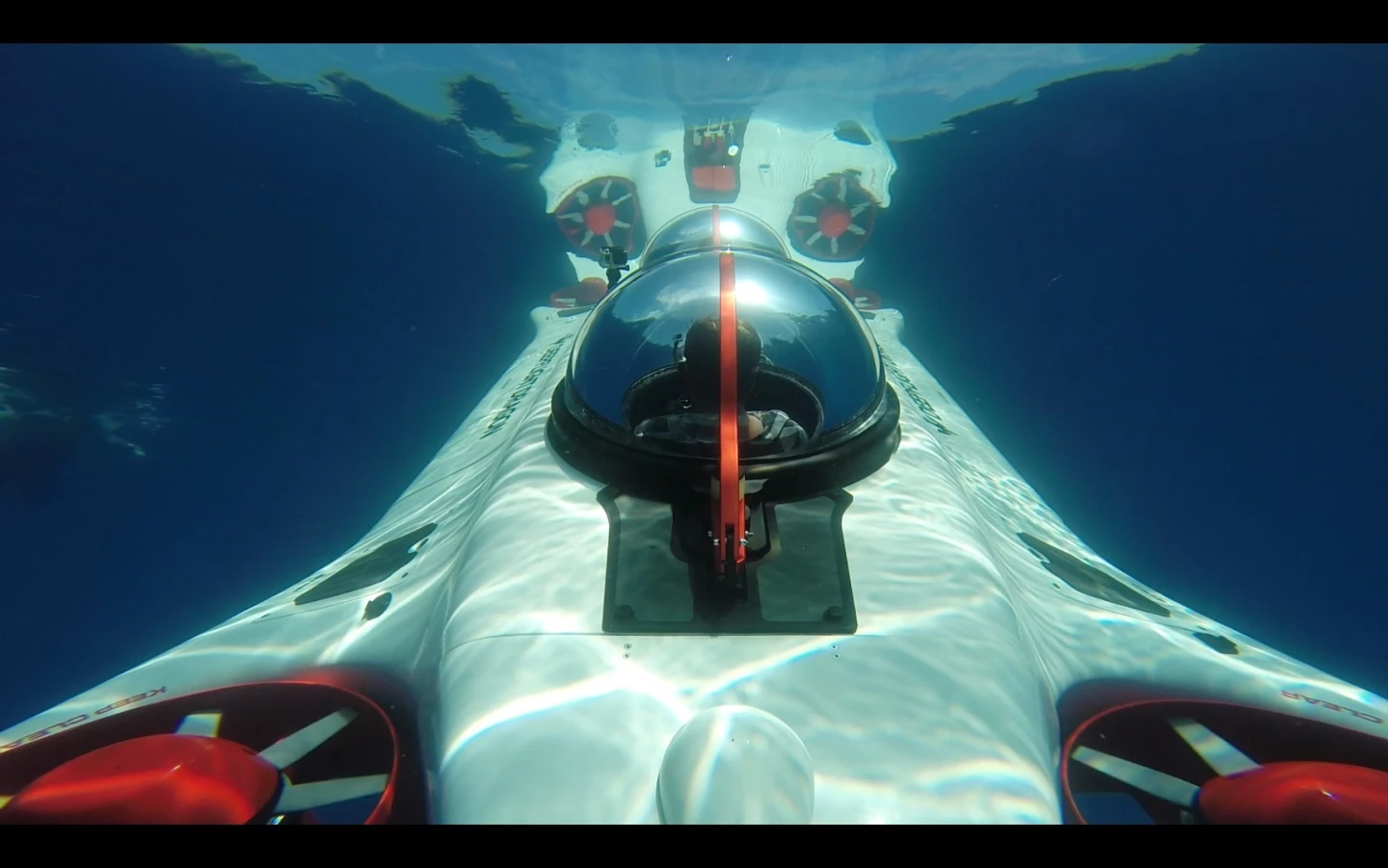 Deepflight Dragon: coming up to meet your reflection is a spectacular moment