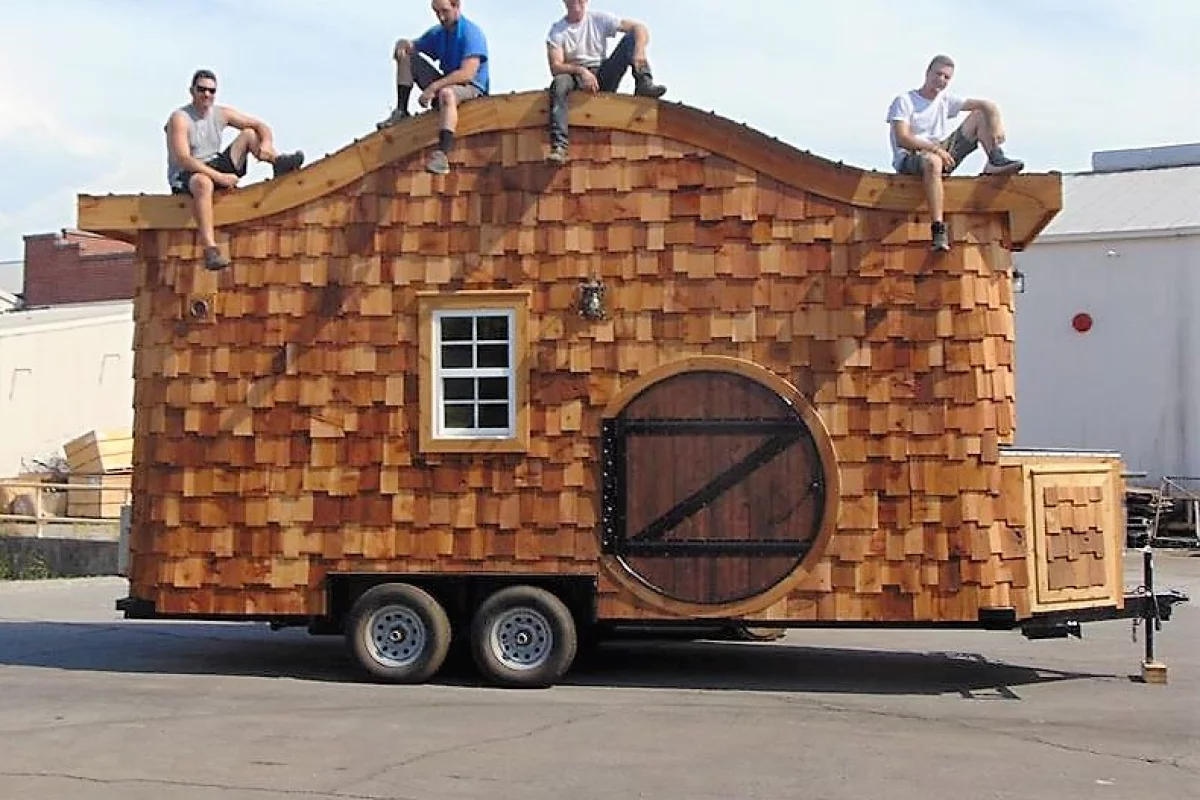 The build took around two weeks and the total cost came to US$35,000