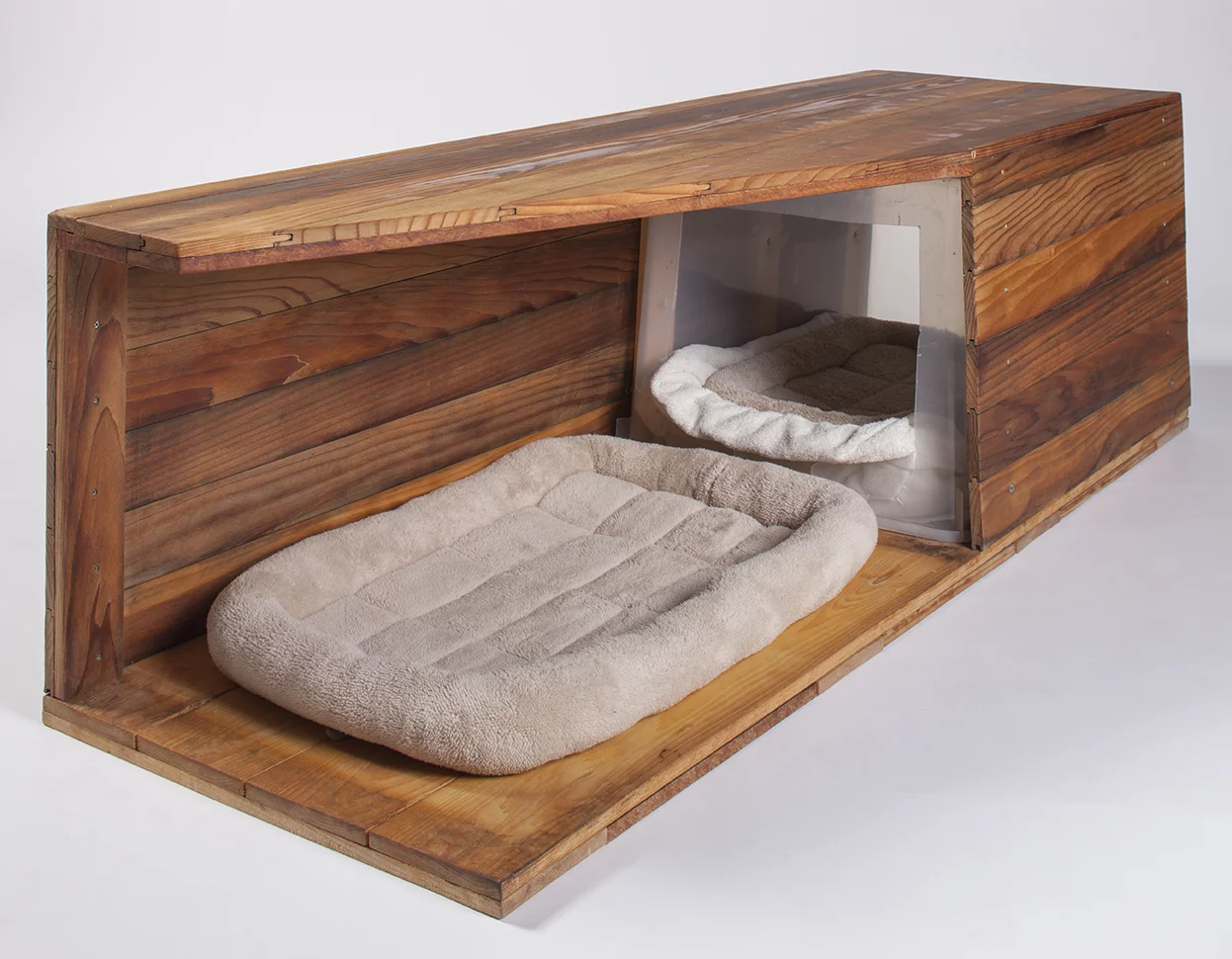 Abramson Teiger Architects' shelter is rather plush and upmarket (Photo: Grey Crawford)