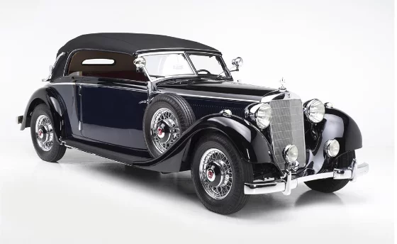 Replete with many luxurious styling features of its big brothers, the 500K and 540K (many of which are in the top 100 most expensive cars of all-time), this elegant 1937 Mercedes-Benz 320 Cabriolet B sold for US$1,045,000, indicating the strength of the entire Mercedes-Benz brand in the pre-war period.