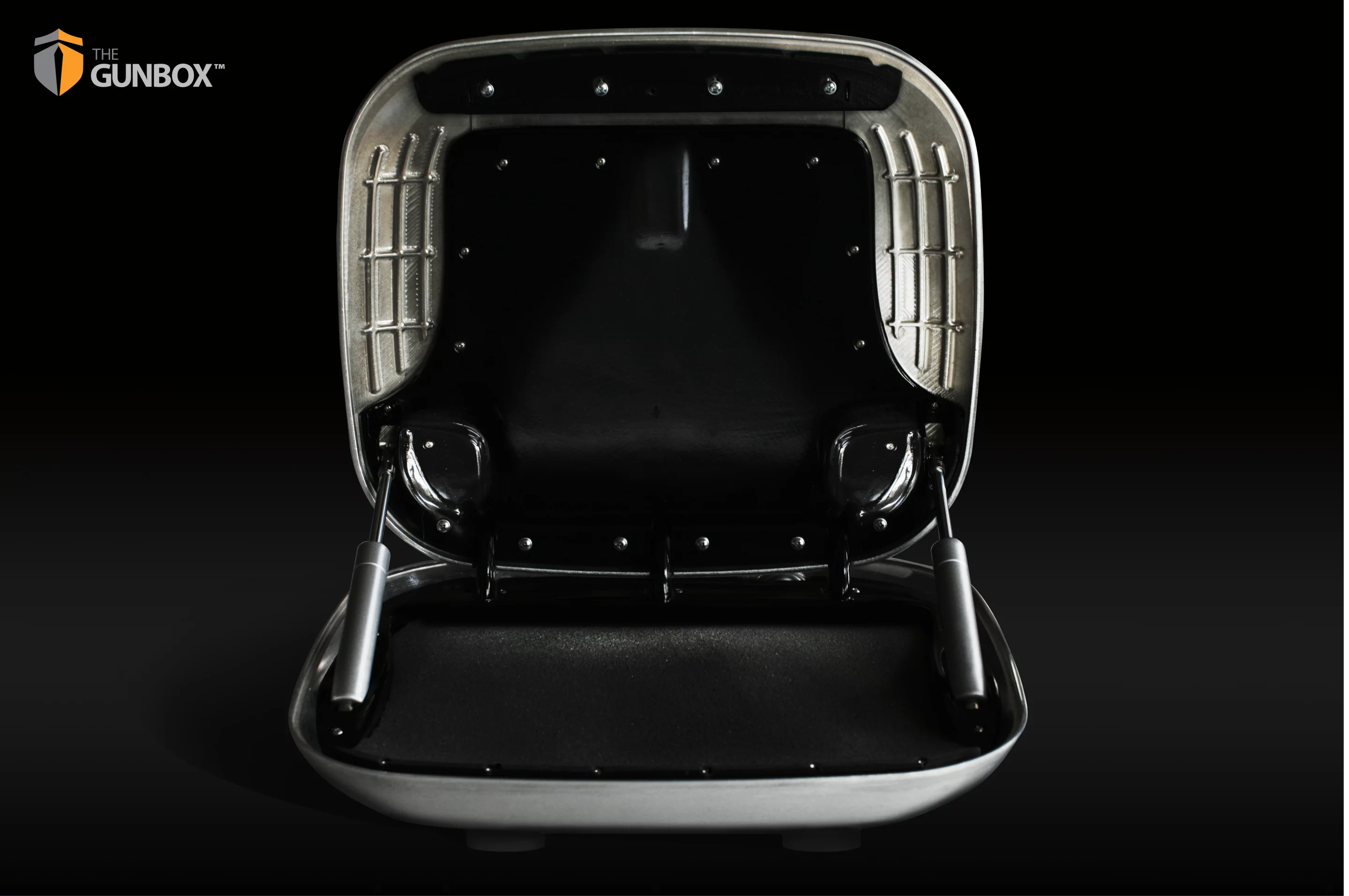 The inside measures 8.9 x 6.5 x 1.5 in (22.5 x 16.5 x 3.8 cm) – plenty of room for a single handgun or other small objects