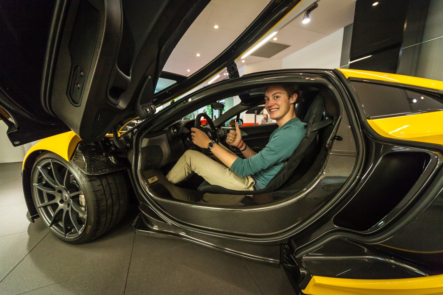 That's a grin that won't disappear any time soon(Photo: Loz Blain/Gizmag.com)