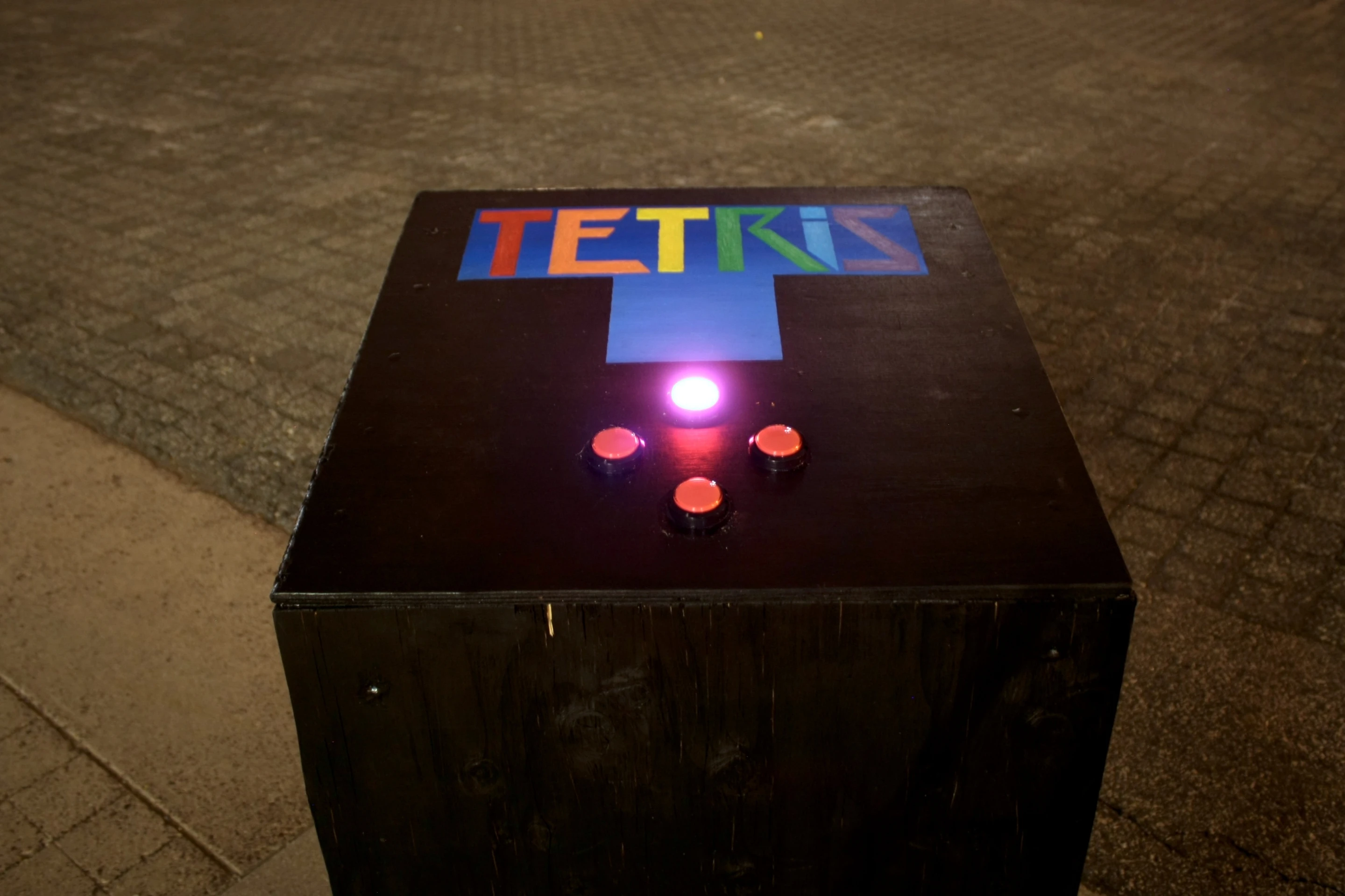 The Tetris control unit that hackers used to control gameplay (Photo: Erik Nygren)