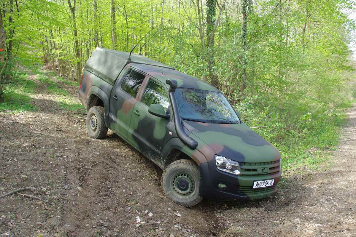 The Volkswagen Amarok prepares for battle (Photo: Rheinmettal AG)