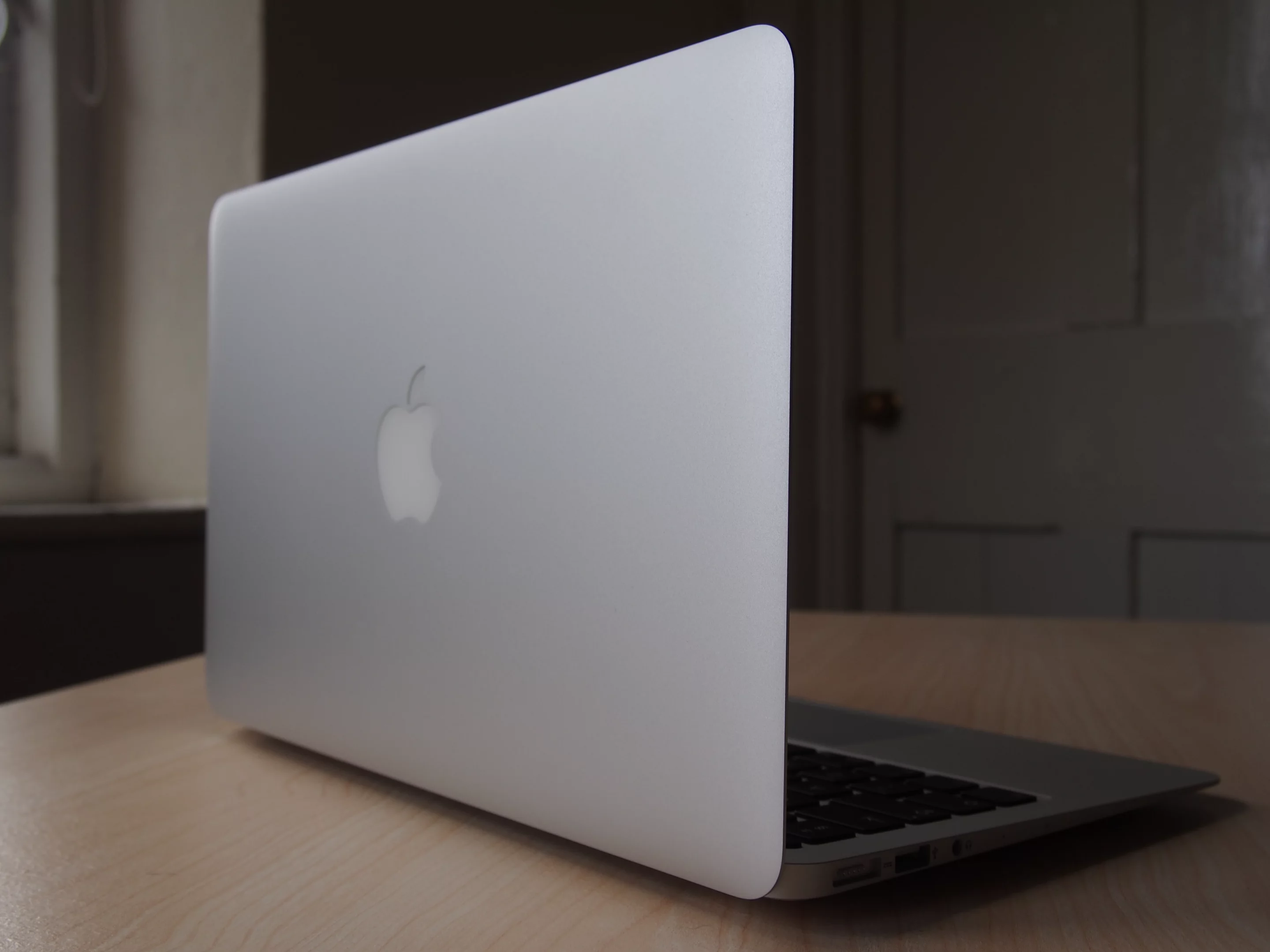 The 11-inch Air's profile is as slim and appealing as ever