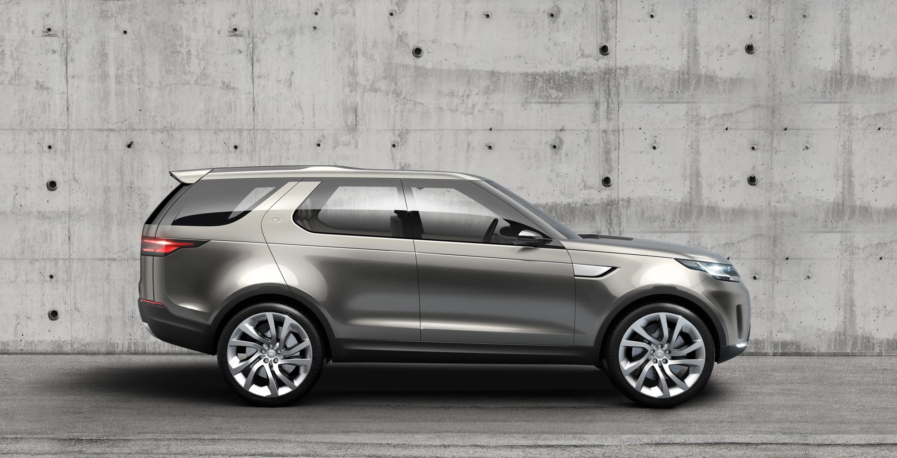The Land Rover Discovery Vision concept is a showcase of new technology