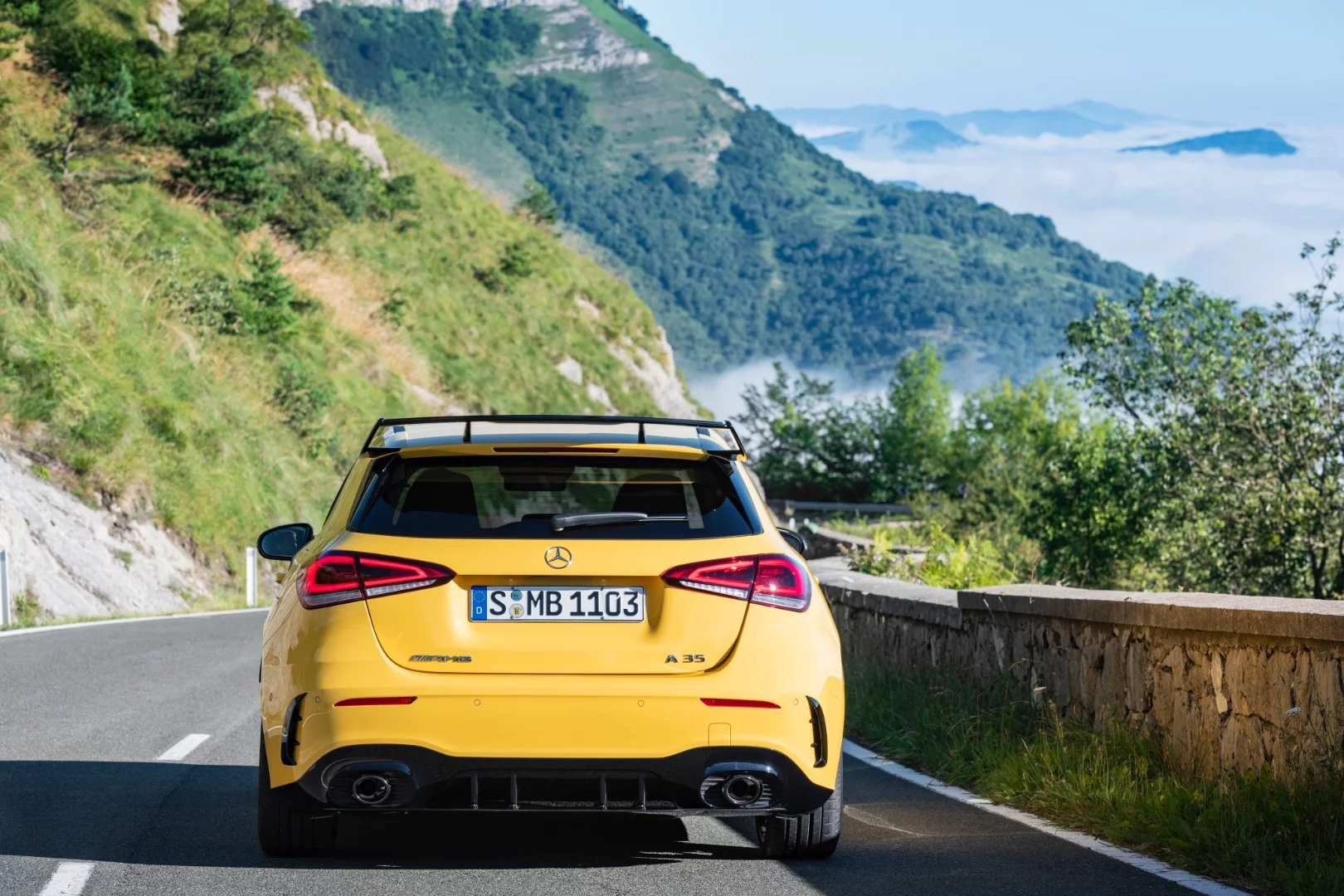 Mercedes-AMG A 35 4Matic: the new entry level AMG
