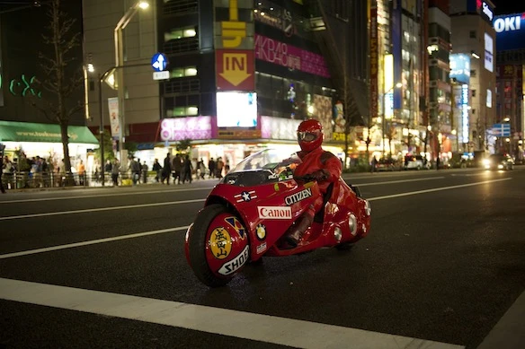 Tejima made stops in several Japanese cities in order to raise money for a children's autism support group