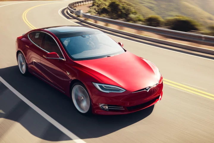 Tesla's Model S in action somewhere that is not Nürburgring, nor Laguna Seca for that matter