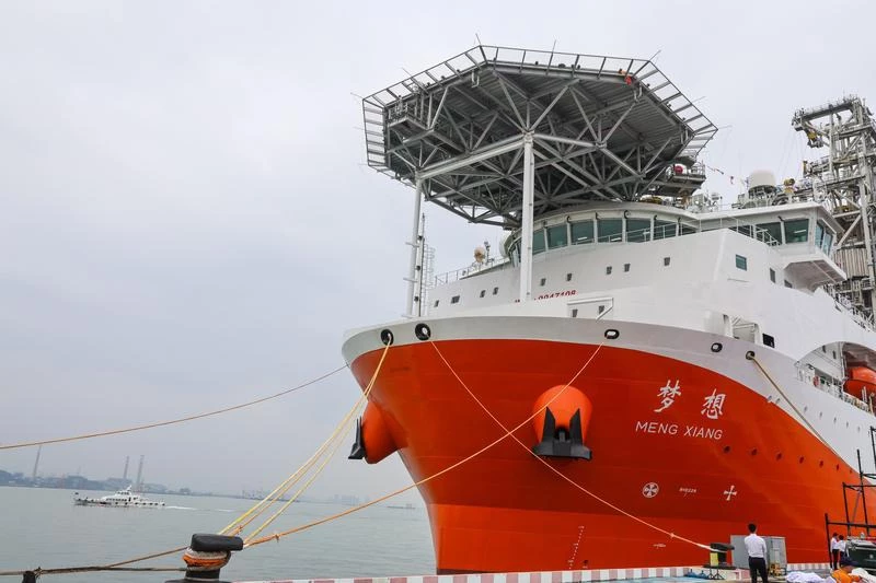 The helipad on the Meng Xiang