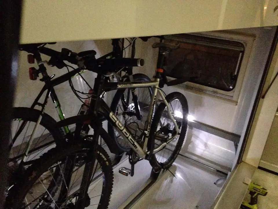 The Mogo Freedom carries bikes right to the trailhead
