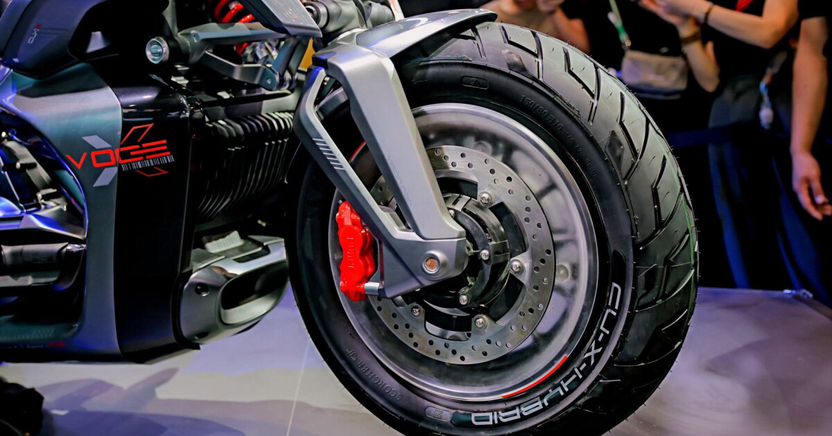 Voge's hybrid motorcycle concept looks like a cruiser for cyborgs