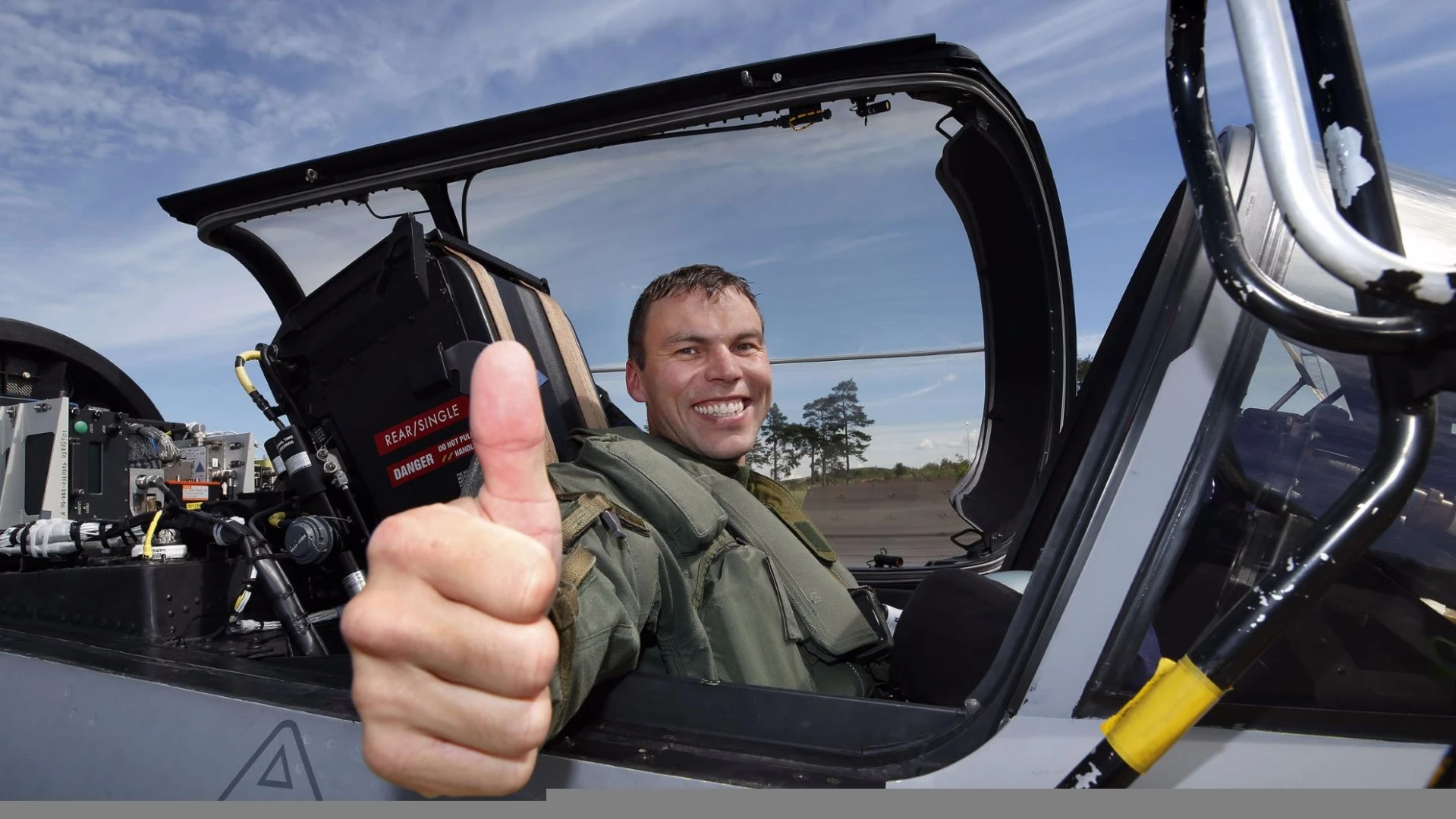 Marcus Wandt giving the thumbs up