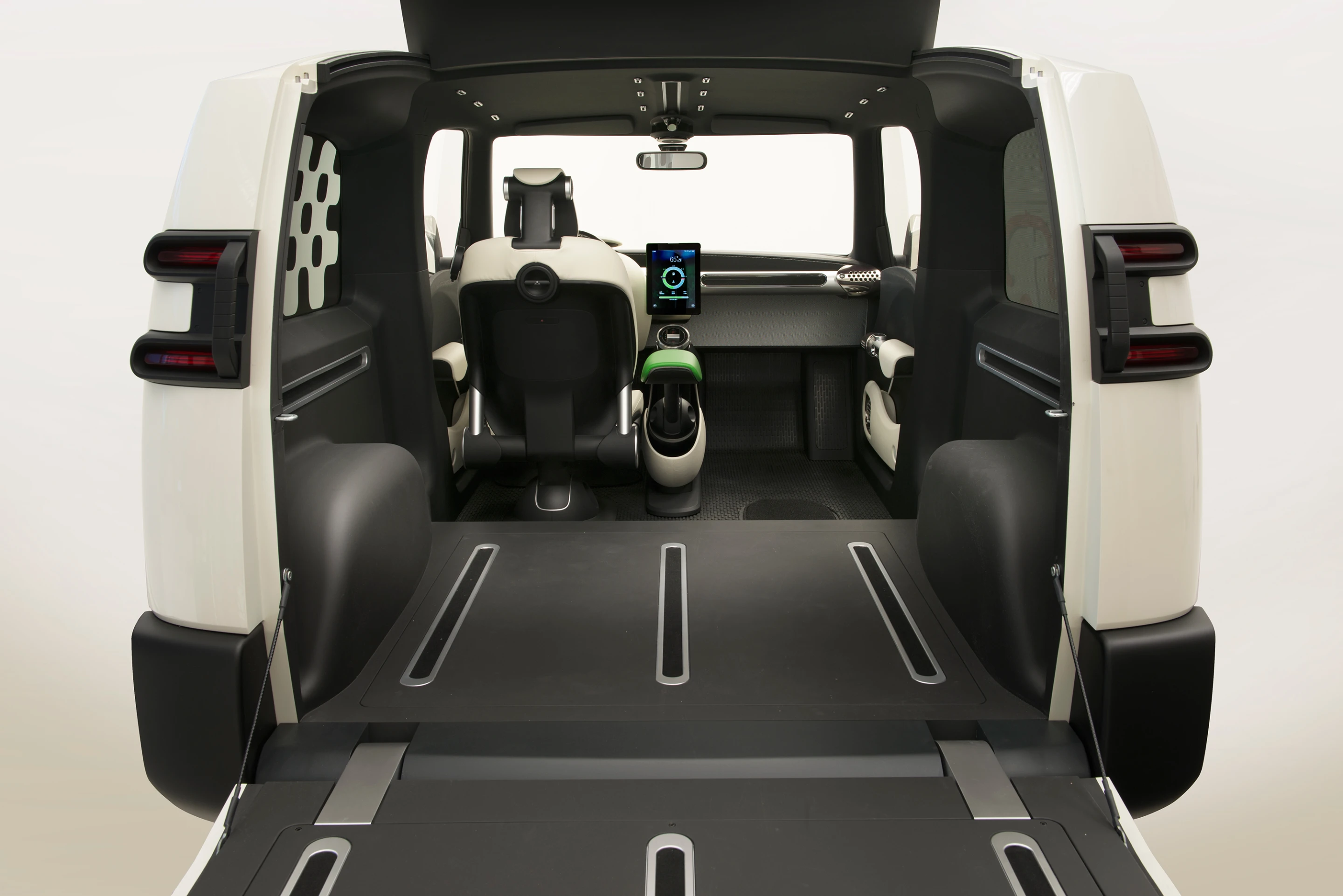 Retractable roof panels slide forward, allowing access to the open air or storage height to be increased