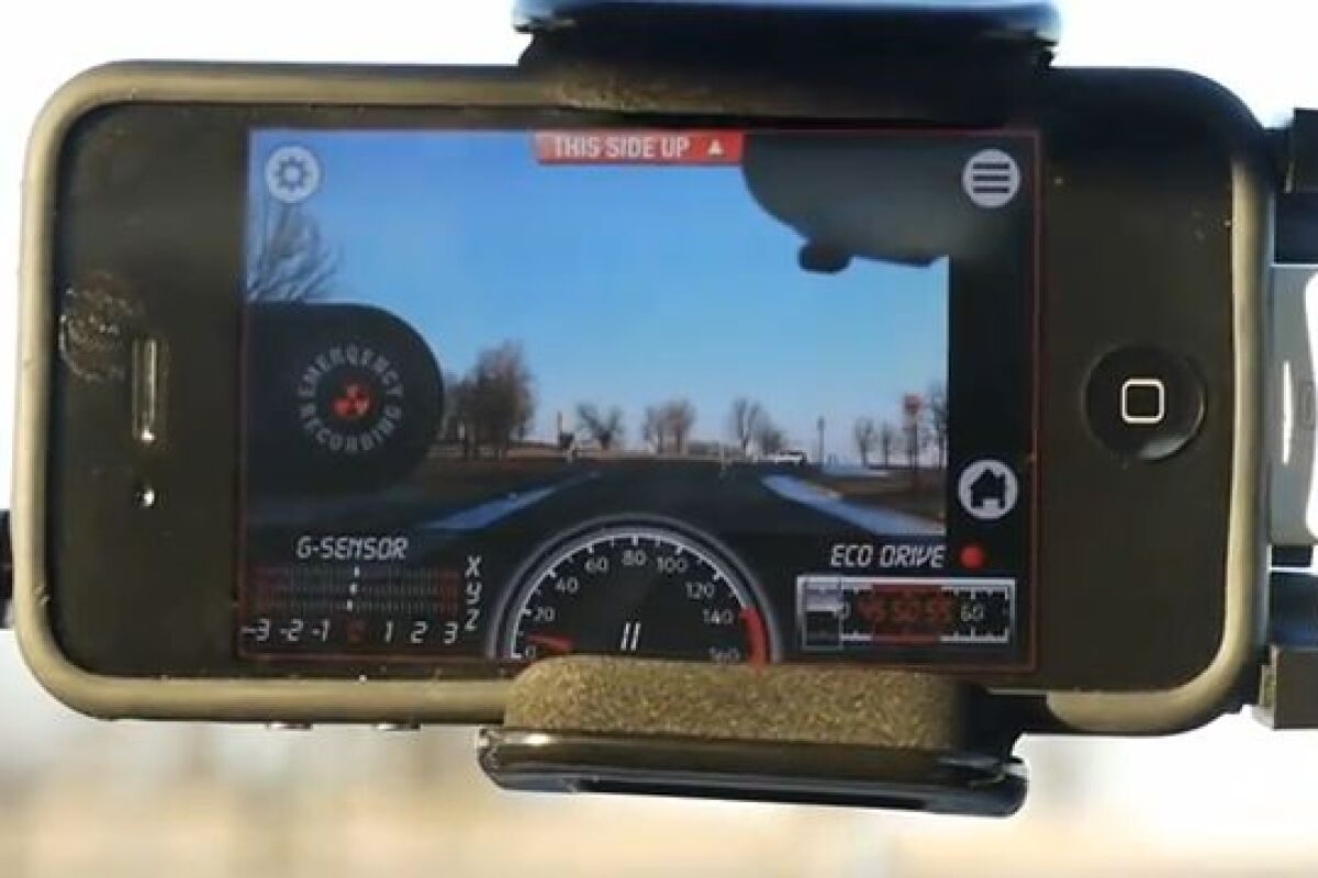 Icar App Turns An Iphone Into A Car Accident Black Box