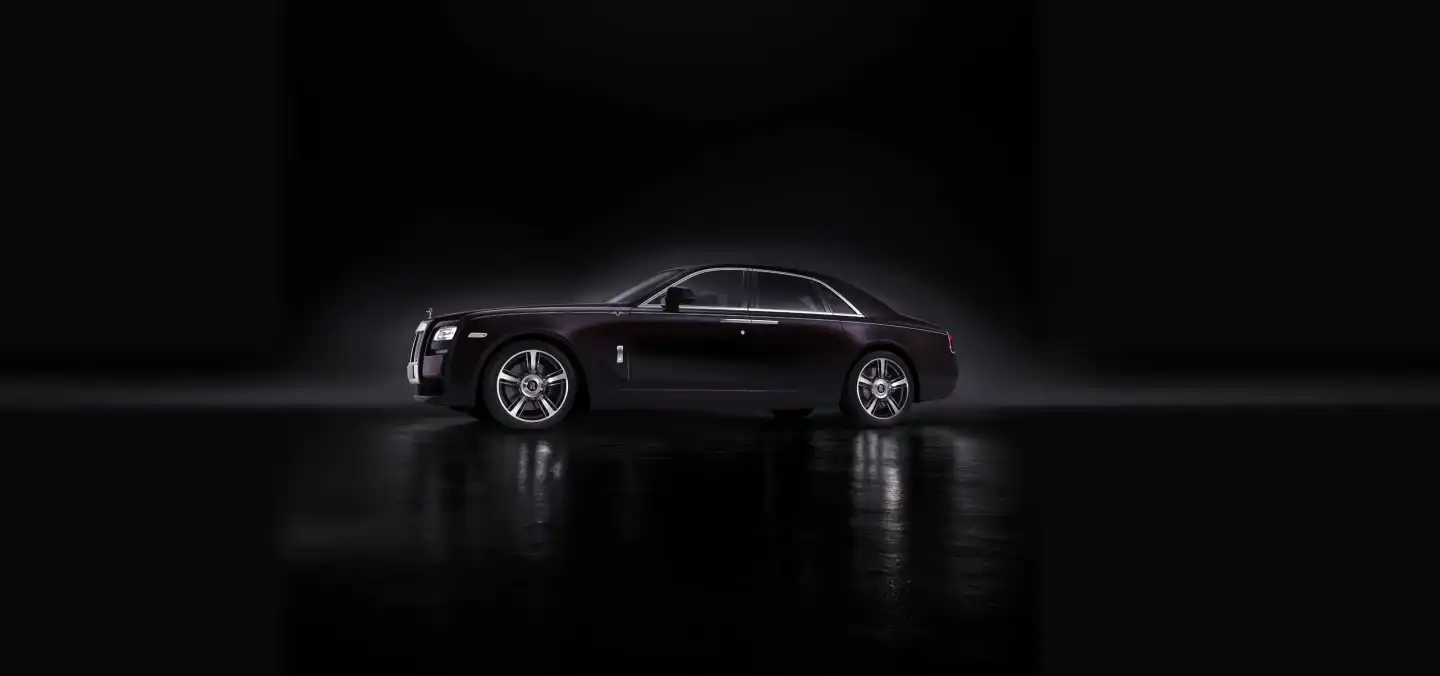 The Rolls-Royce Ghost V-Specification has its own design motif
