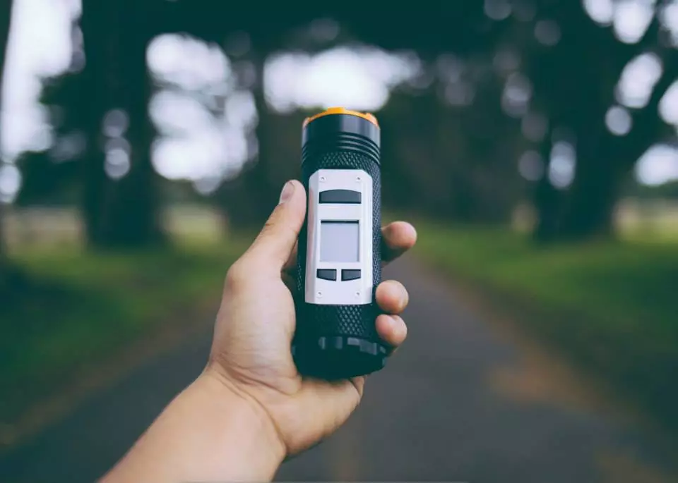 The bottom end of the flashlight bears Fogo's so-called SmartCap Interface, a port designed to extend and customize its functionality even further