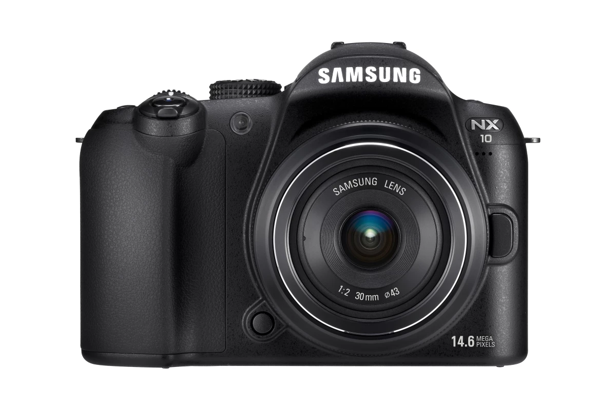 The Samsung NX10 DSLR