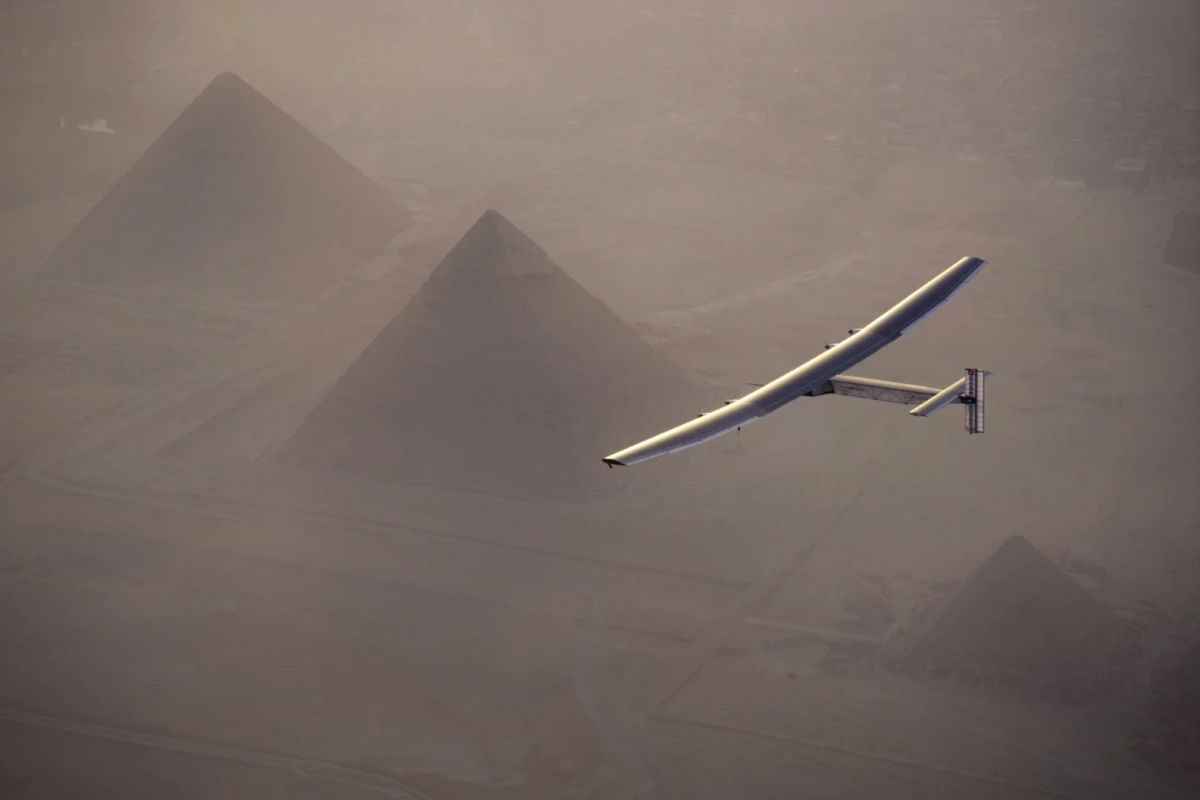 Solar Impulse 2 over the Great Pyramid